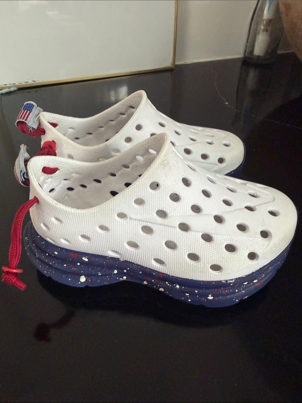 Kane Kids White Slip-On Water Clogs with Navy Speckled Sole and Red Accents